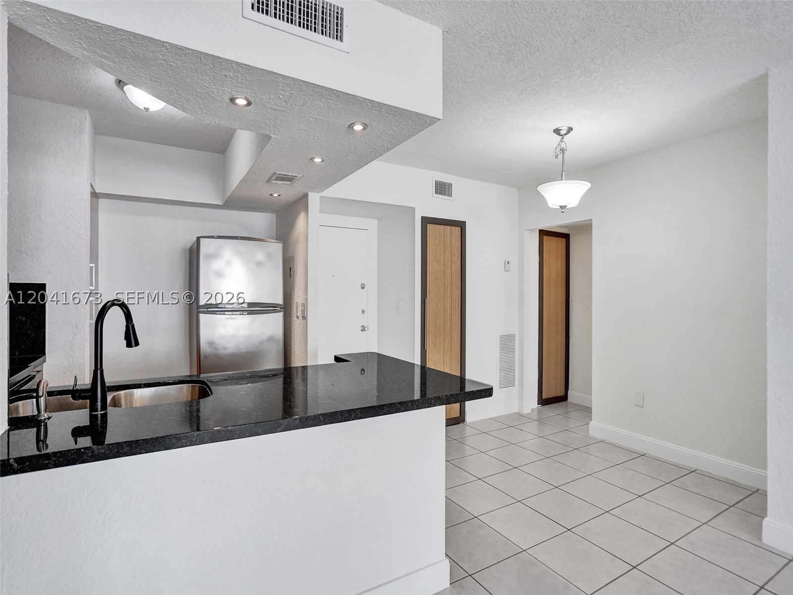 LUDLUM LAKE CONDO BLDG C - Residential Lease