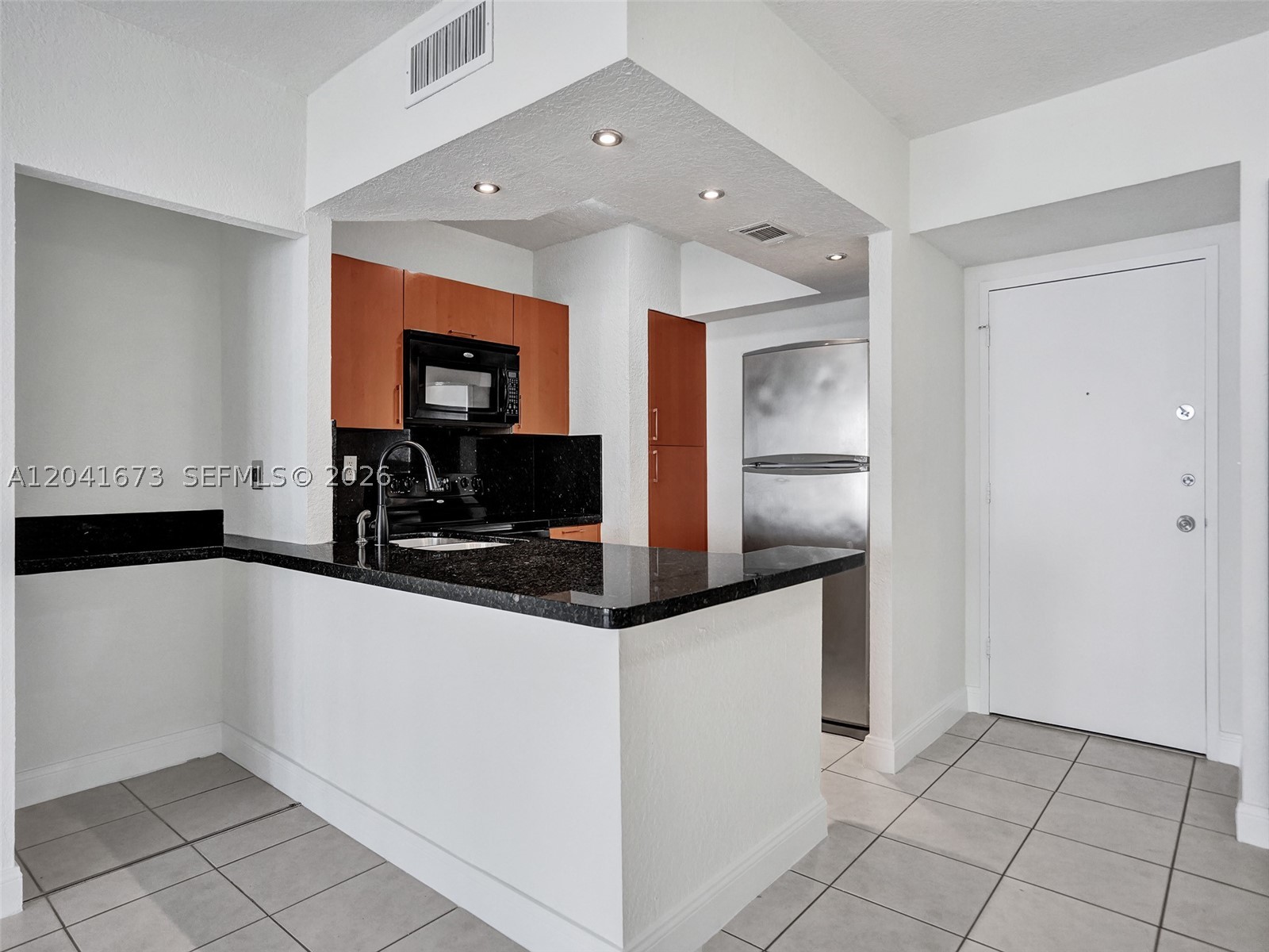 LUDLUM LAKE CONDO BLDG C - Residential Lease