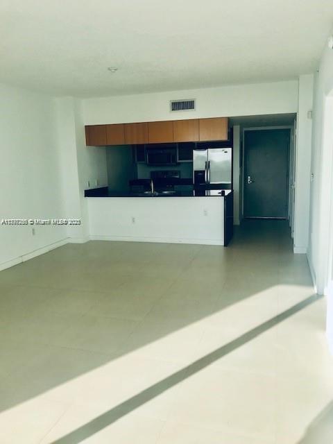 OPERA TOWER CONDO - Residential Lease