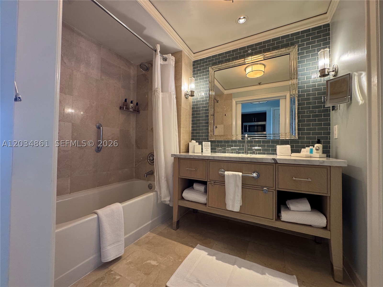 G B RESORT CONDO HOTEL - Residential
