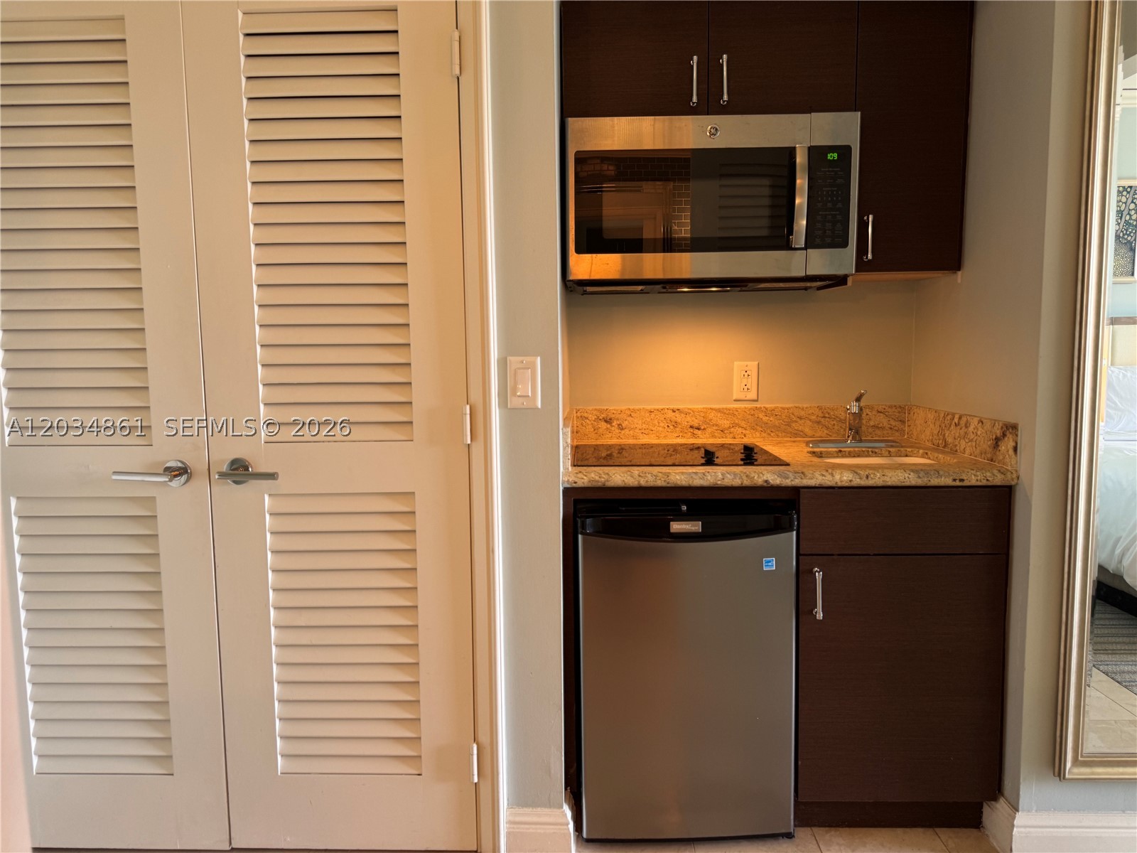 G B RESORT CONDO HOTEL - Residential