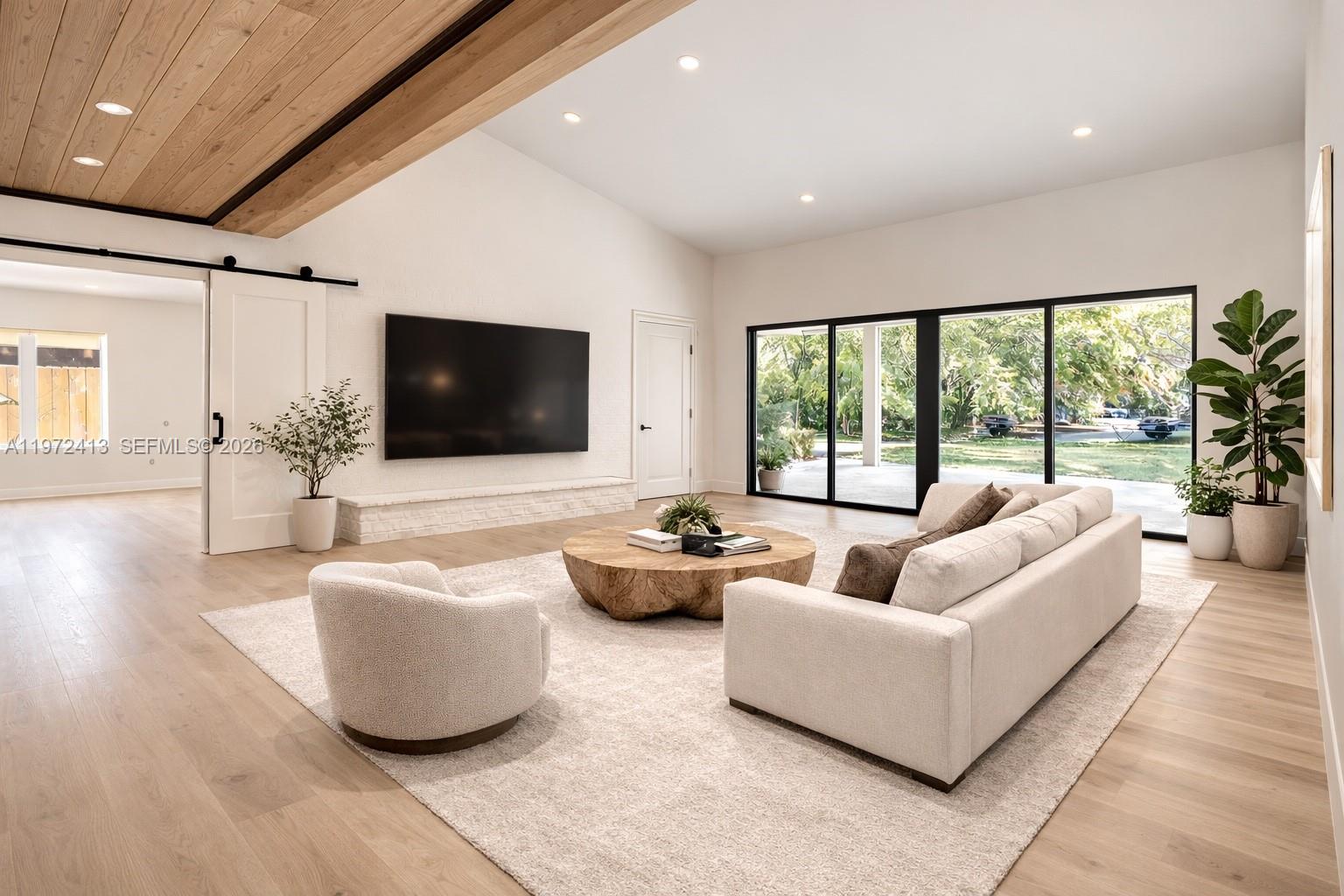 PLANTATION - Residential