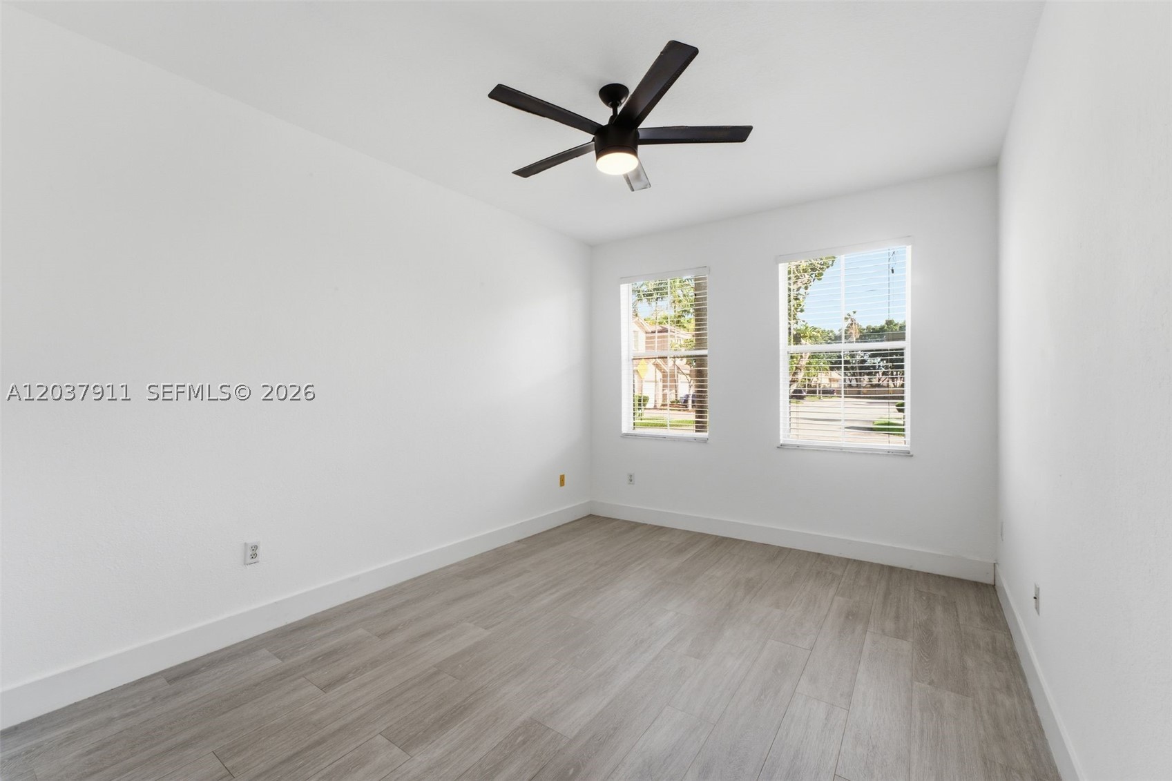 KENDALL BREEZE - Residential Lease