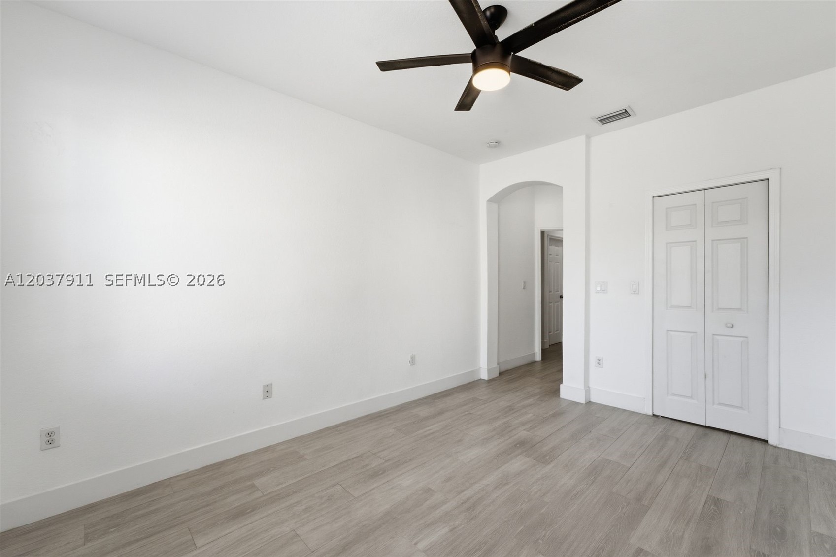 KENDALL BREEZE - Residential Lease