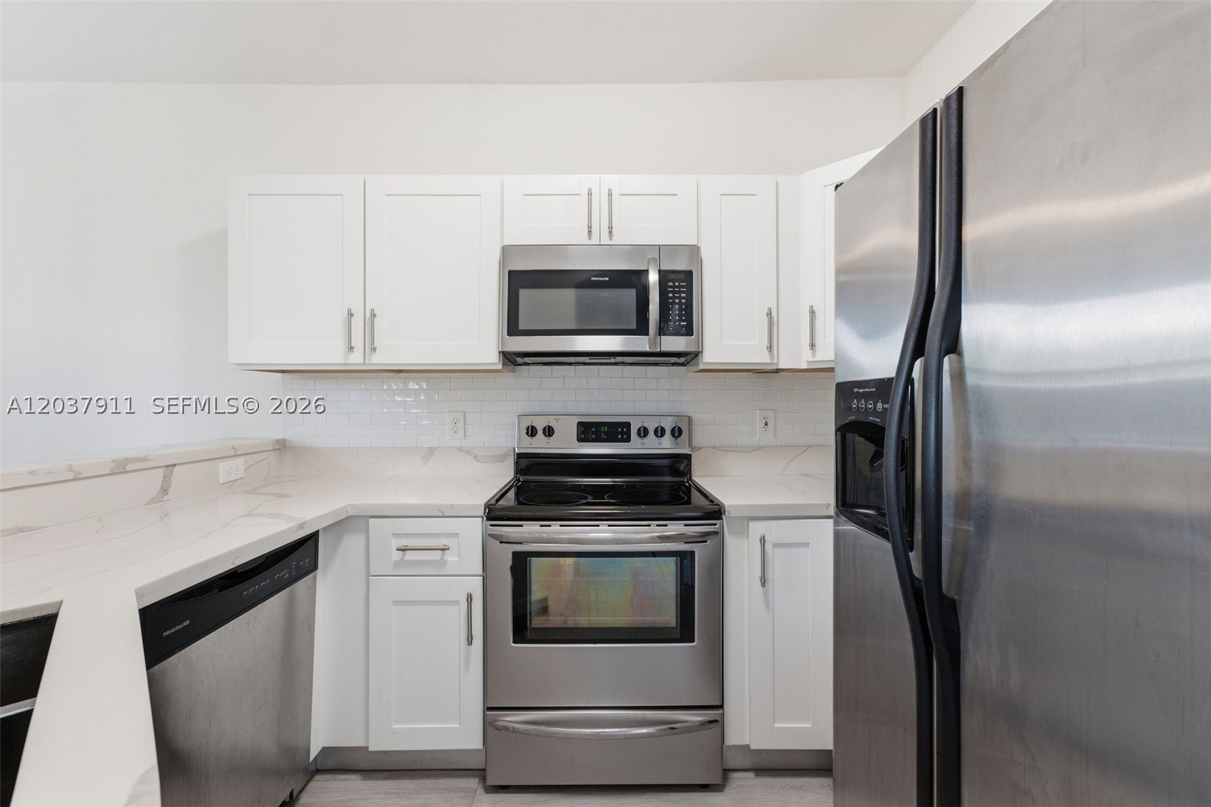 KENDALL BREEZE - Residential Lease