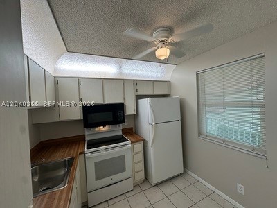 HOLIDAY VILLAGE OF CORAL - Residential