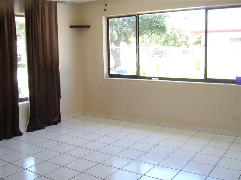 HOLLYWOOD BEACH GARDENS 1 - Residential Lease