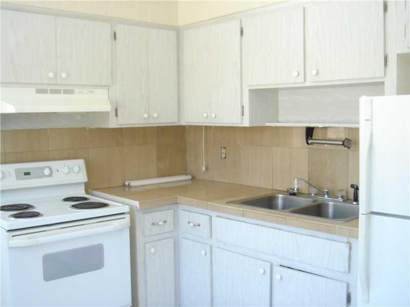 HOLLYWOOD BEACH GARDENS 1 - Residential Lease