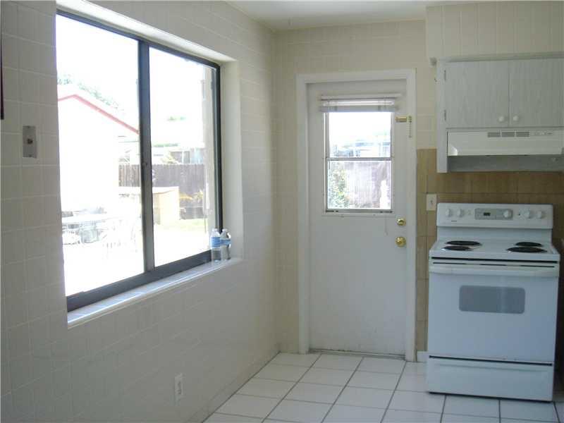 HOLLYWOOD BEACH GARDENS 1 - Residential Lease