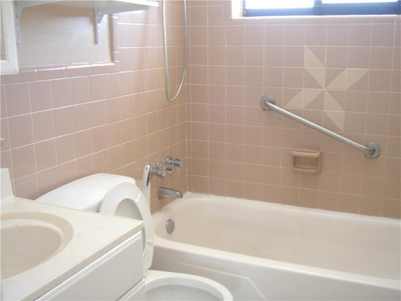 HOLLYWOOD BEACH GARDENS 1 - Residential Lease