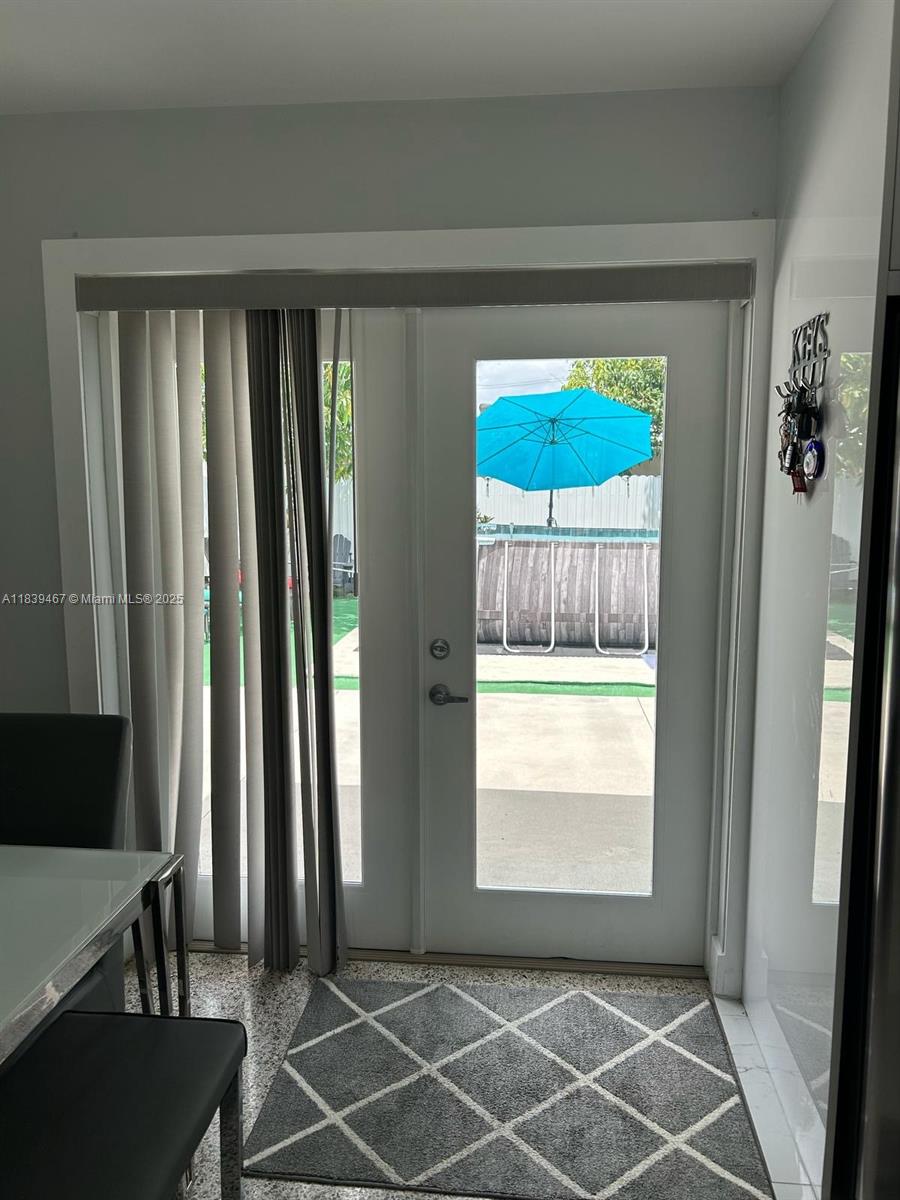 CAROL CITY 3RD ADDN - Residential Lease