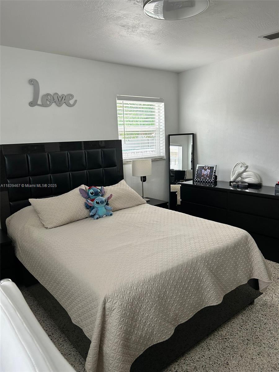 CAROL CITY 3RD ADDN - Residential Lease