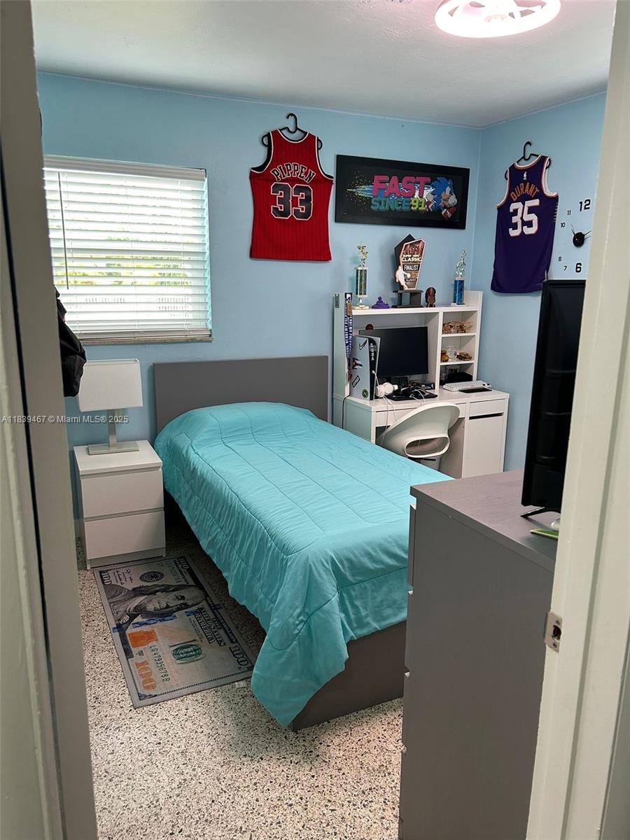 CAROL CITY 3RD ADDN - Residential Lease