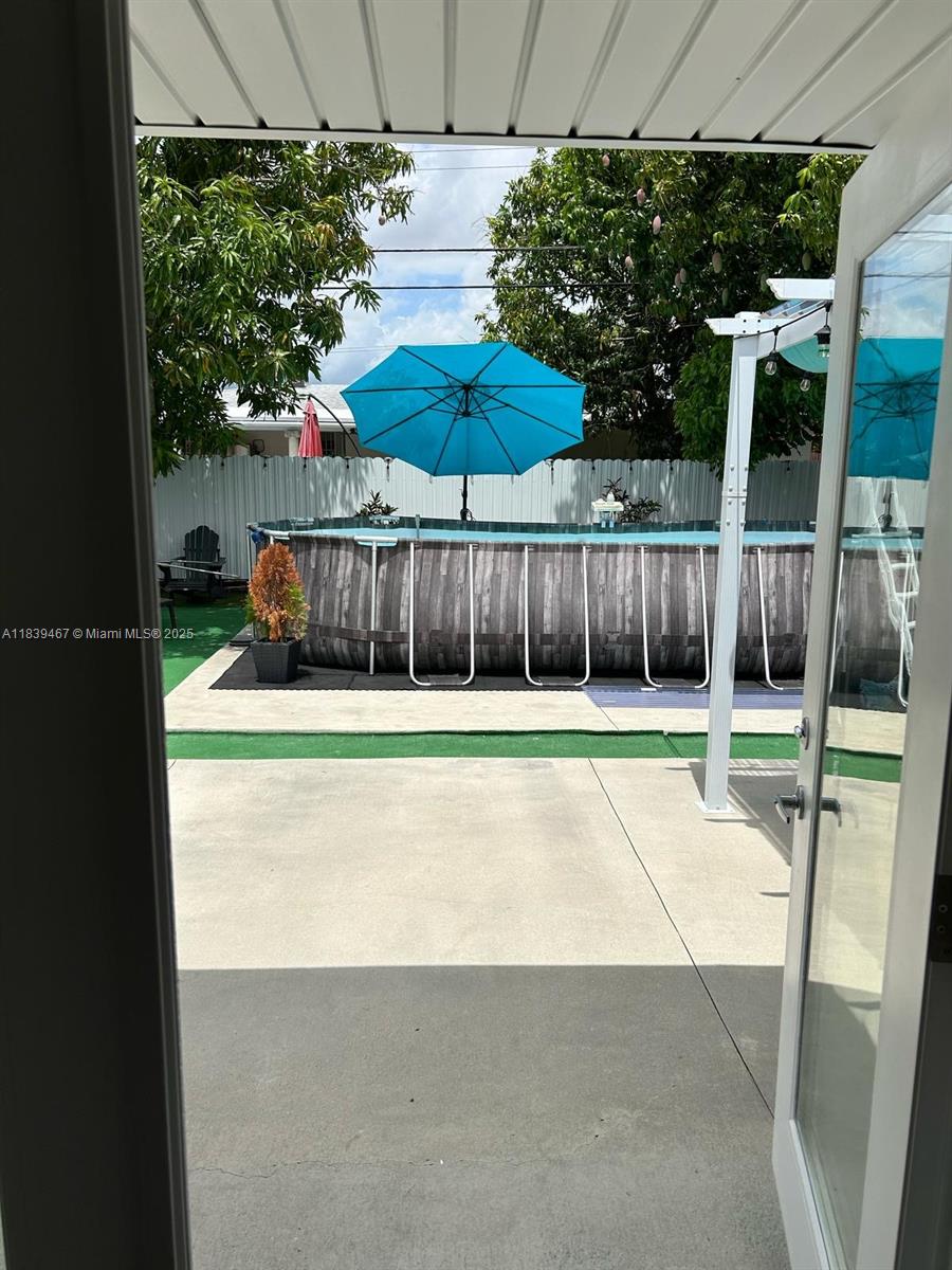 CAROL CITY 3RD ADDN - Residential Lease