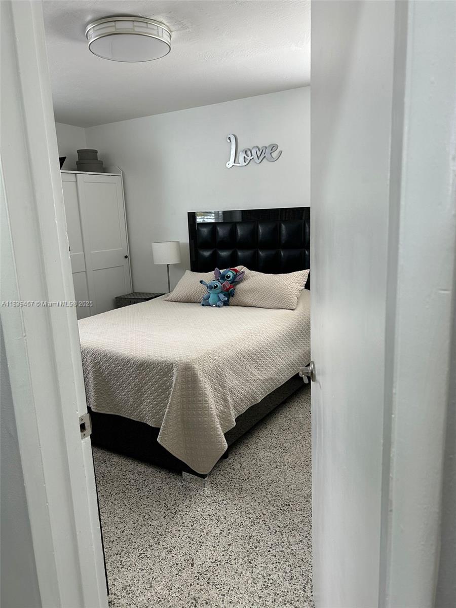 CAROL CITY 3RD ADDN - Residential Lease