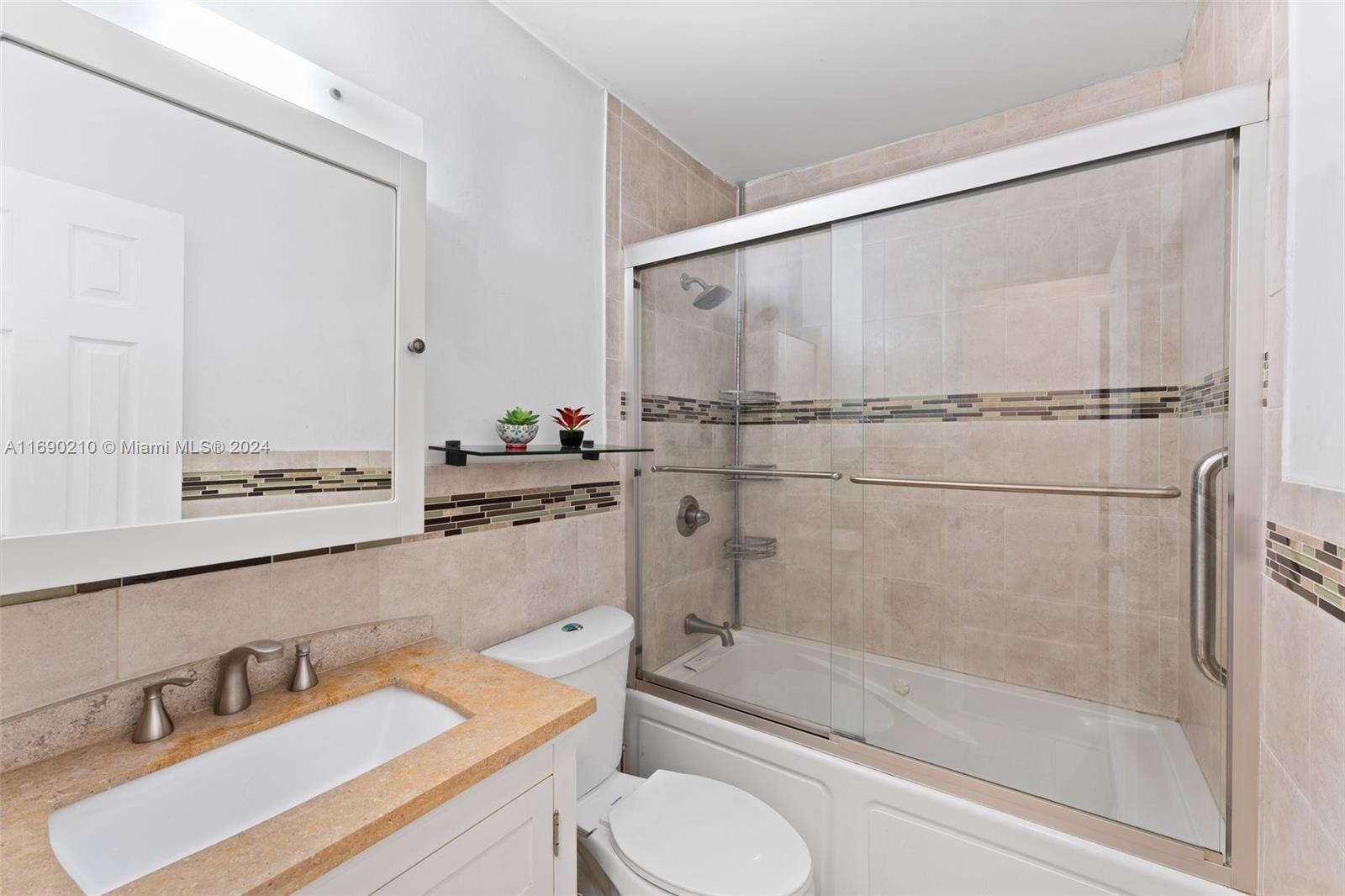 EDGEWATER PARK - Residential
