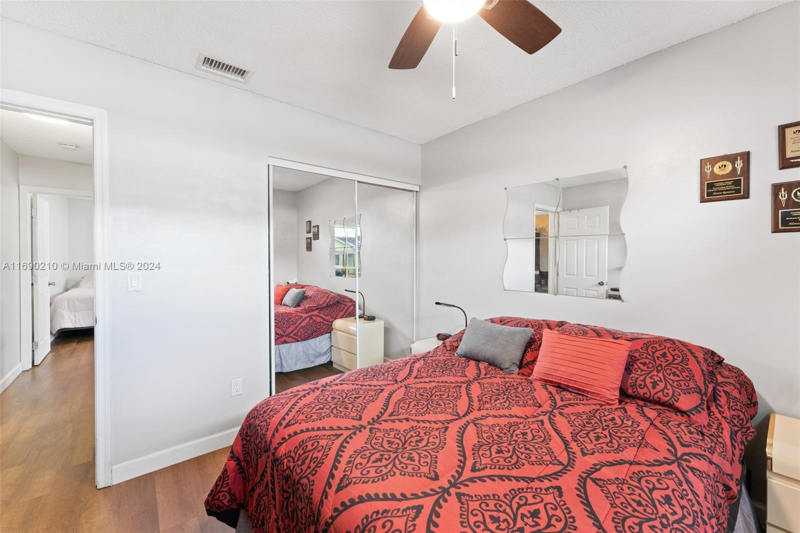 EDGEWATER PARK - Residential