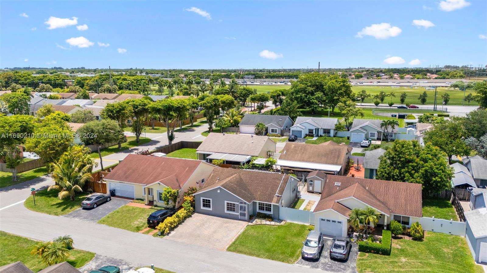 EDGEWATER PARK - Residential