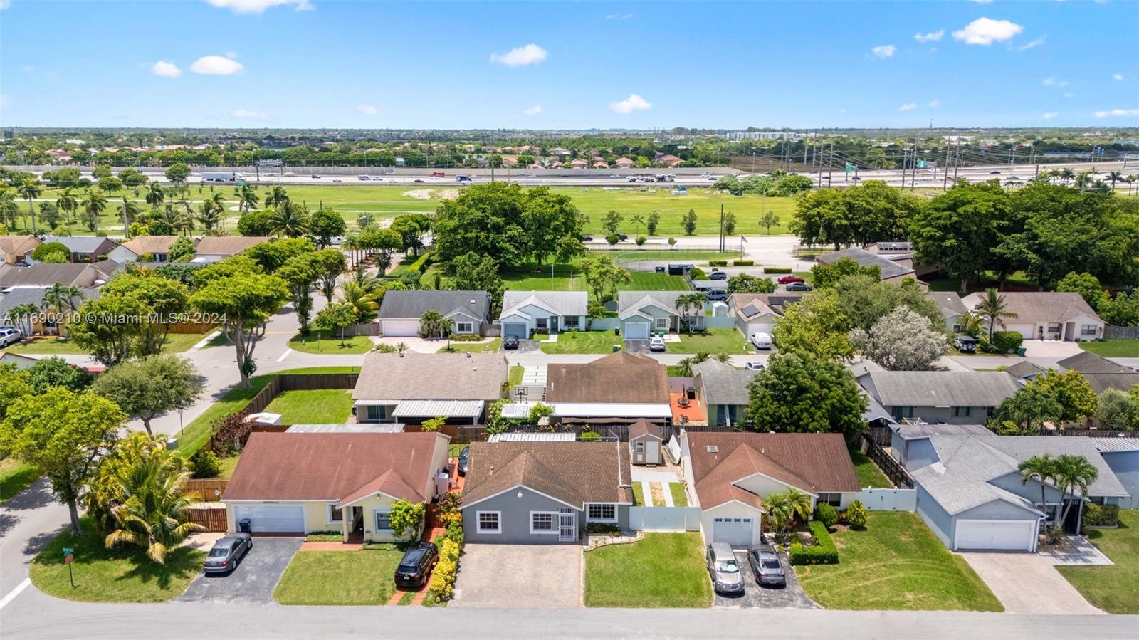EDGEWATER PARK - Residential