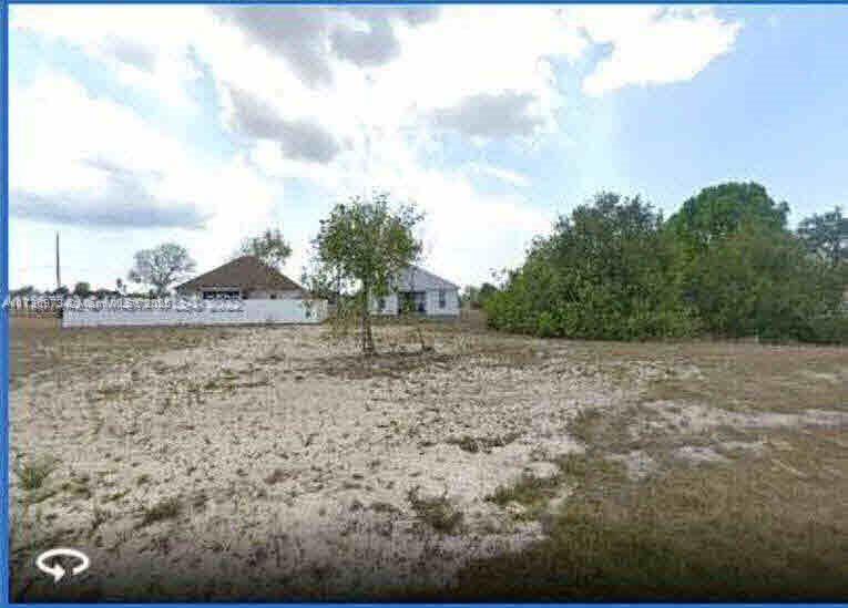 CAPE CORAL LEE COUNTY - Land