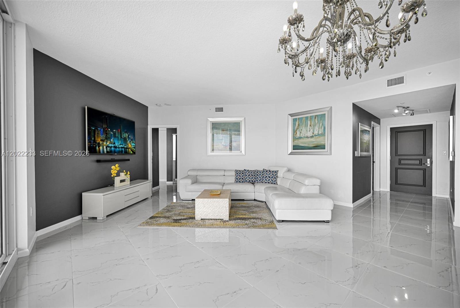 RENAISSANCE ON THE OCEAN - Residential