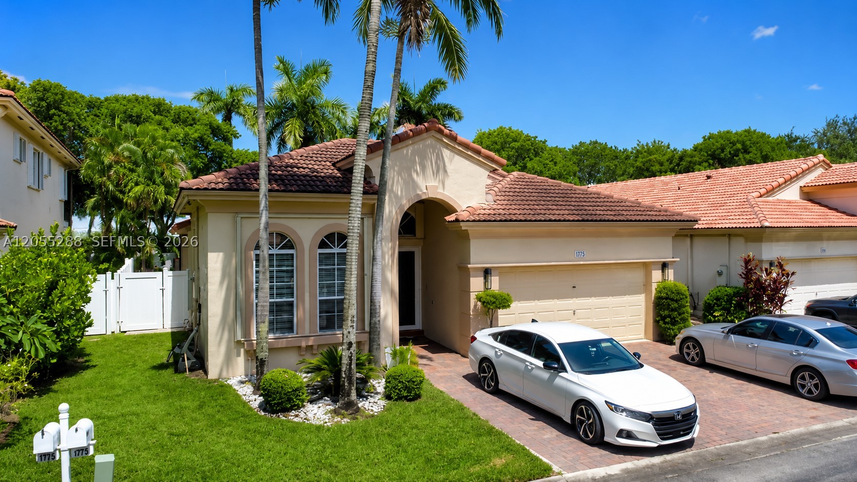 Amazing house Gated Community  Resort-style amenities include clubhouse, pool, gym, tennis, basketball courts, playground , HOA includes cable, Internet , lawn care & 24/7 security. Ideally located close to major highways, top shopping & dining, and Fort Lauderdale International Airport.