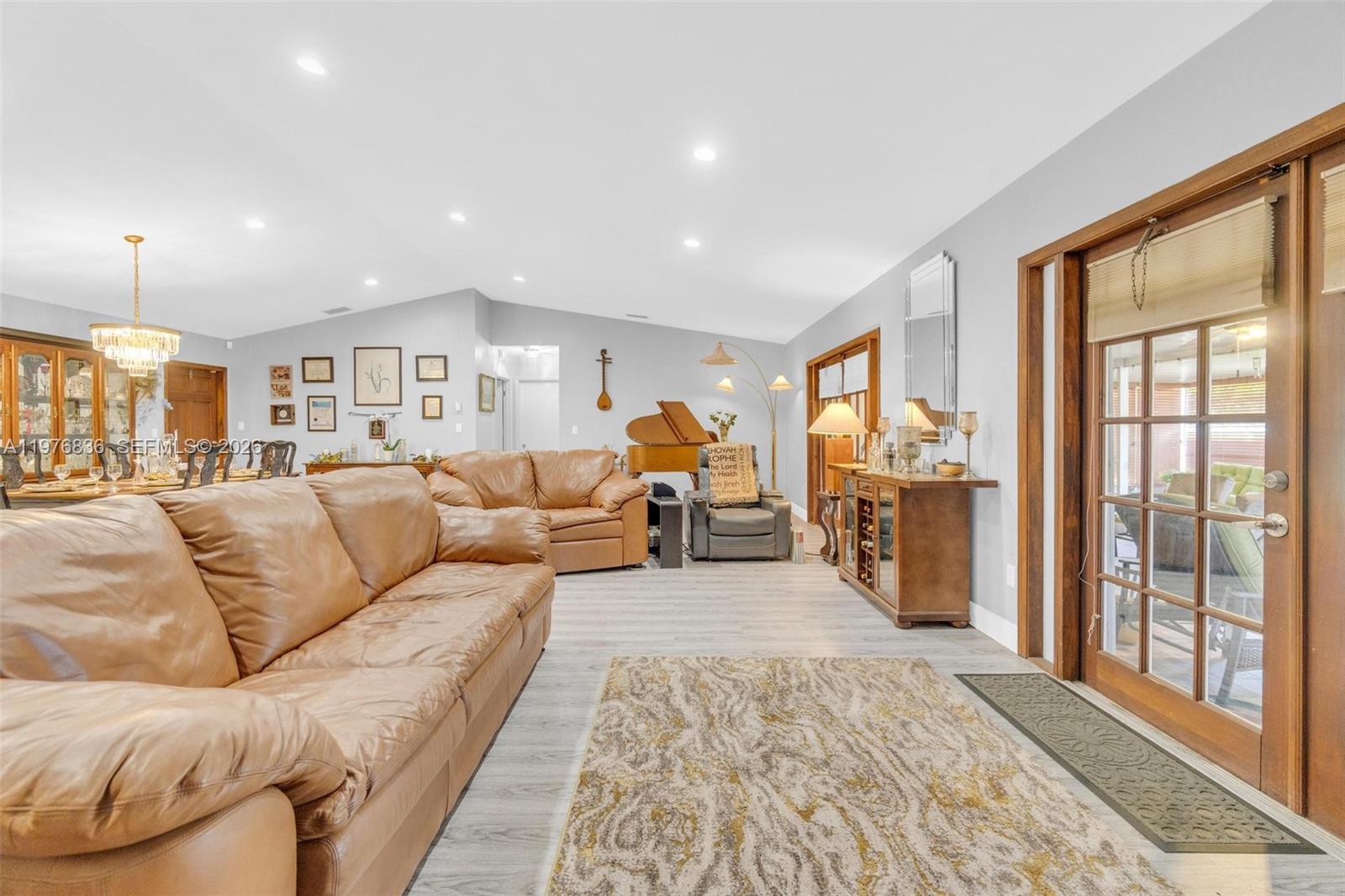 SECTION 22 BEL-AIRE - Residential