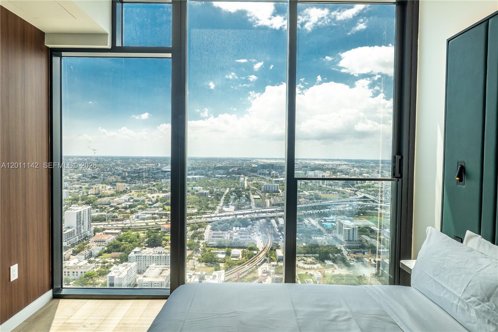 MIAMI NORTH - Residential