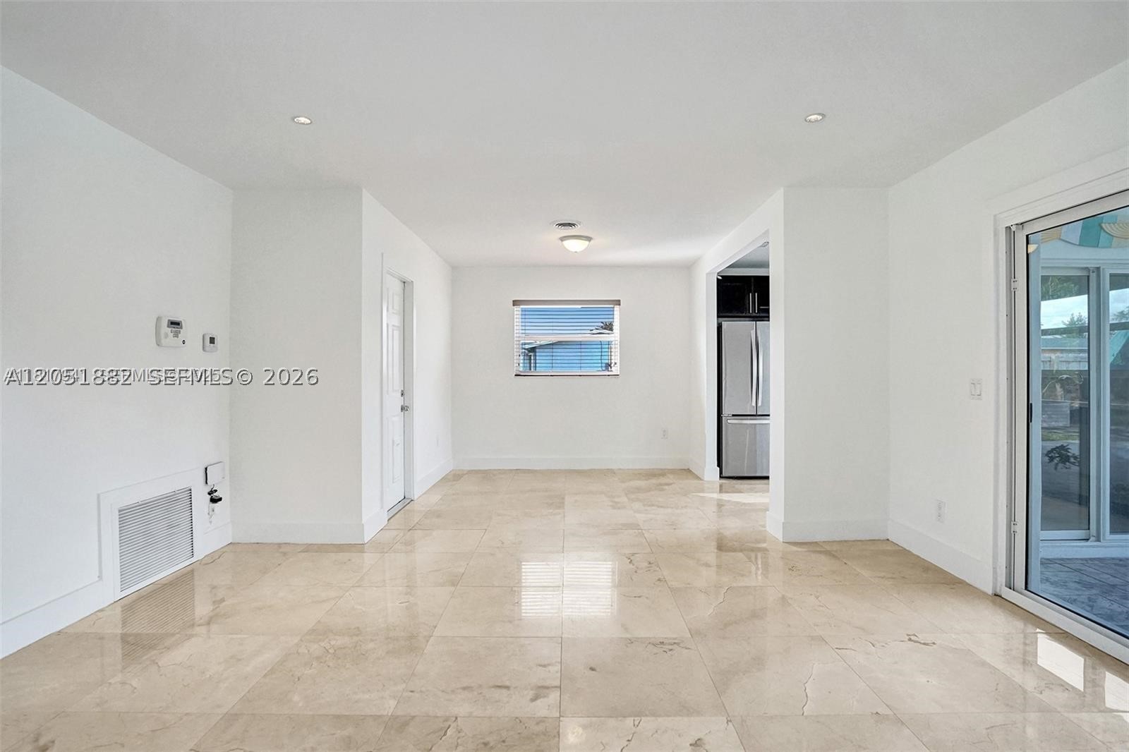 HOLLYWOOD HILLS - Residential Lease