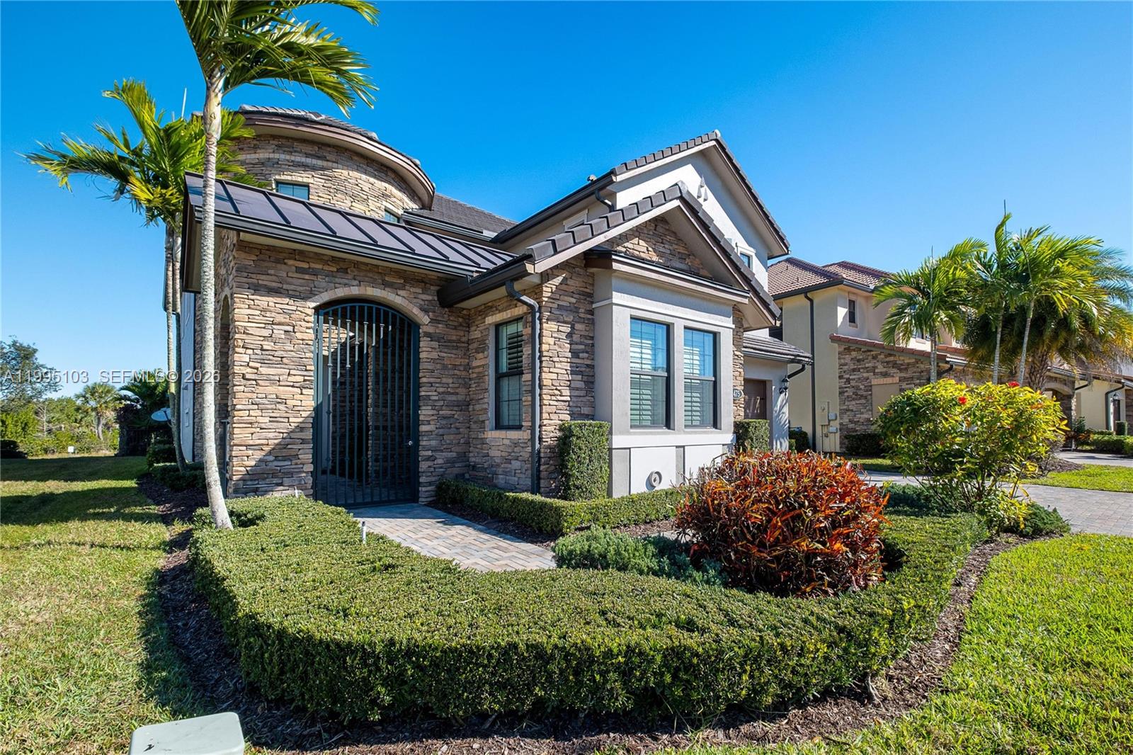 BRUSCHI PROPERTY - Residential