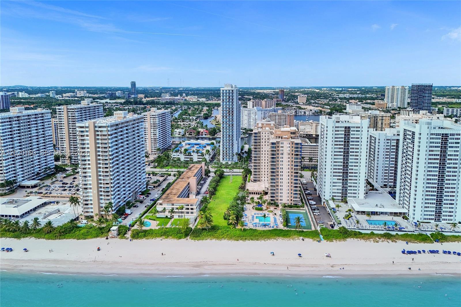 MALAGA TOWERS CONDO - Residential