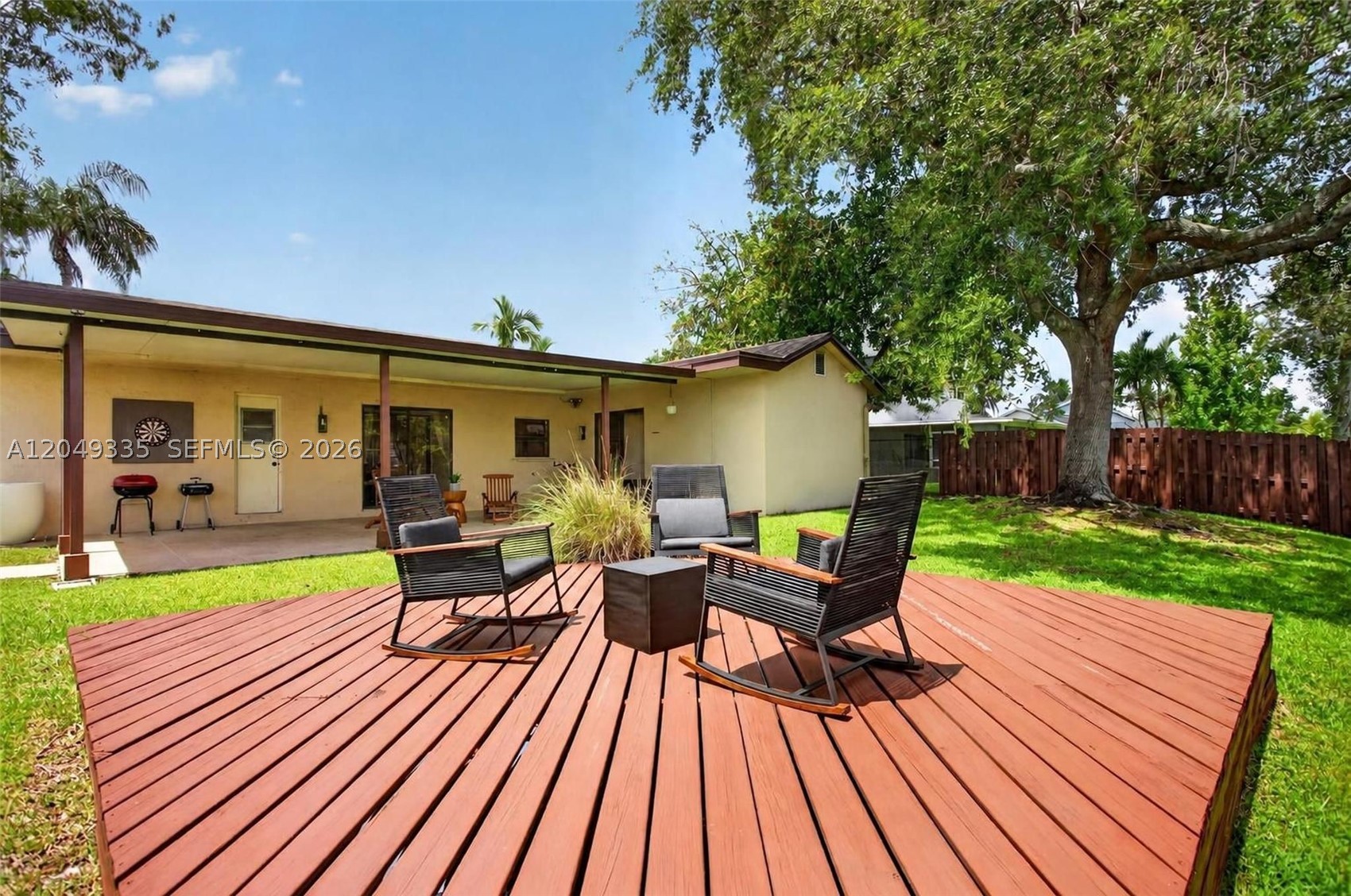 SUNRISE GOLF VILLAGE - Residential