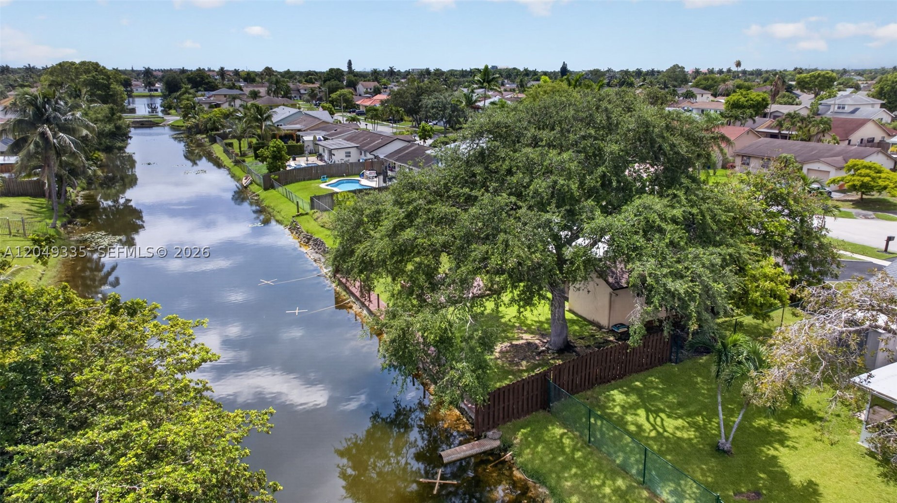 SUNRISE GOLF VILLAGE - Residential