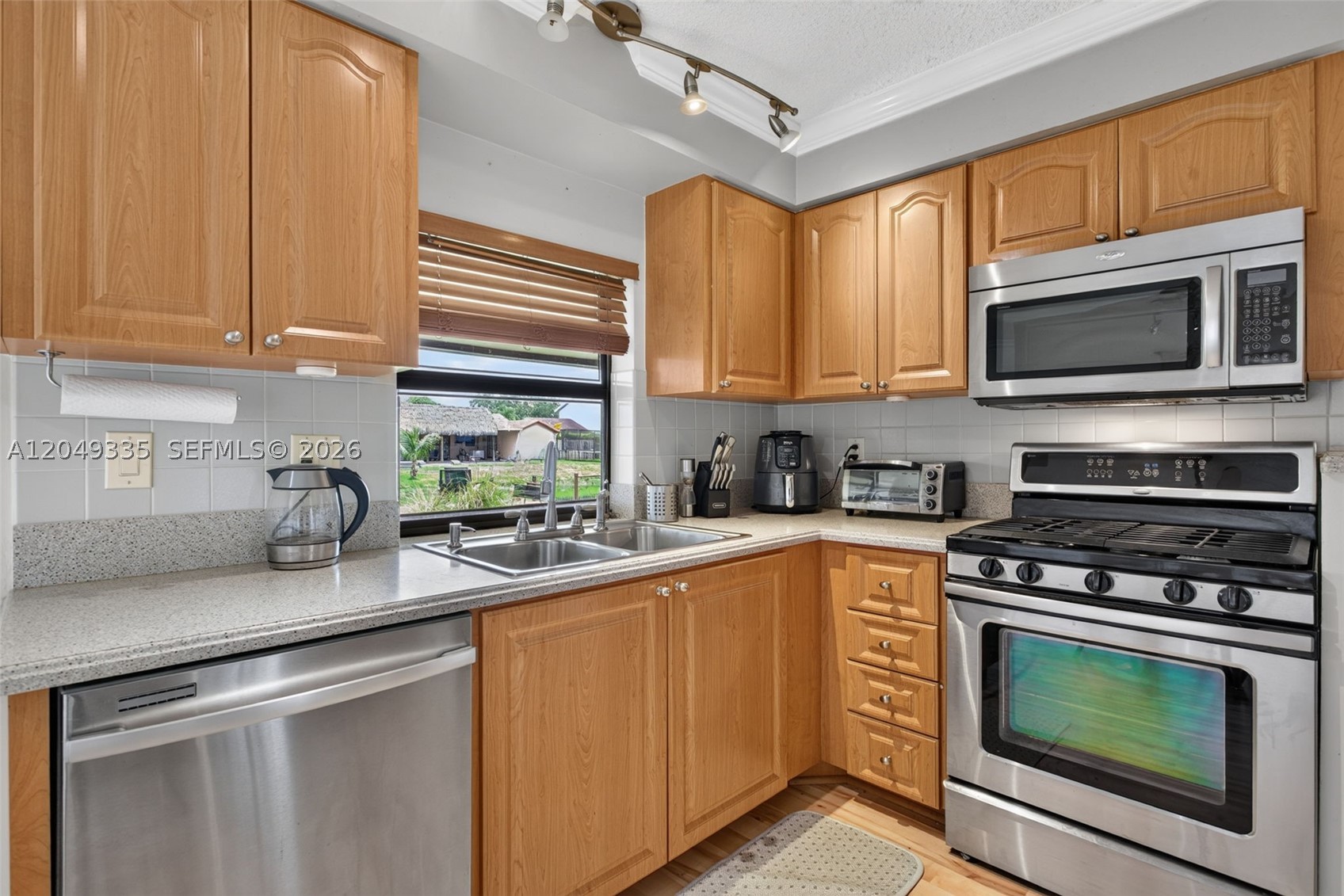 SUNRISE GOLF VILLAGE - Residential