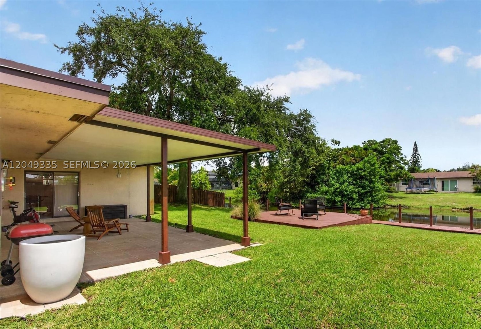 SUNRISE GOLF VILLAGE - Residential