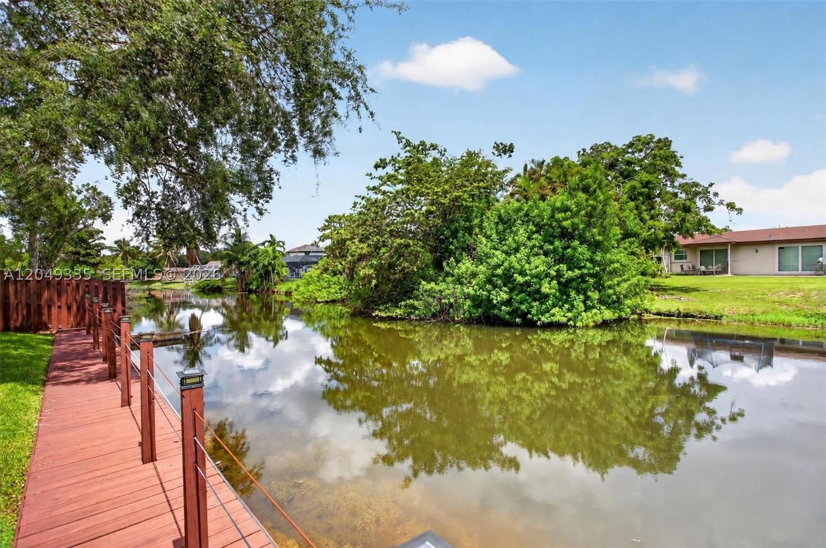 SUNRISE GOLF VILLAGE - Residential