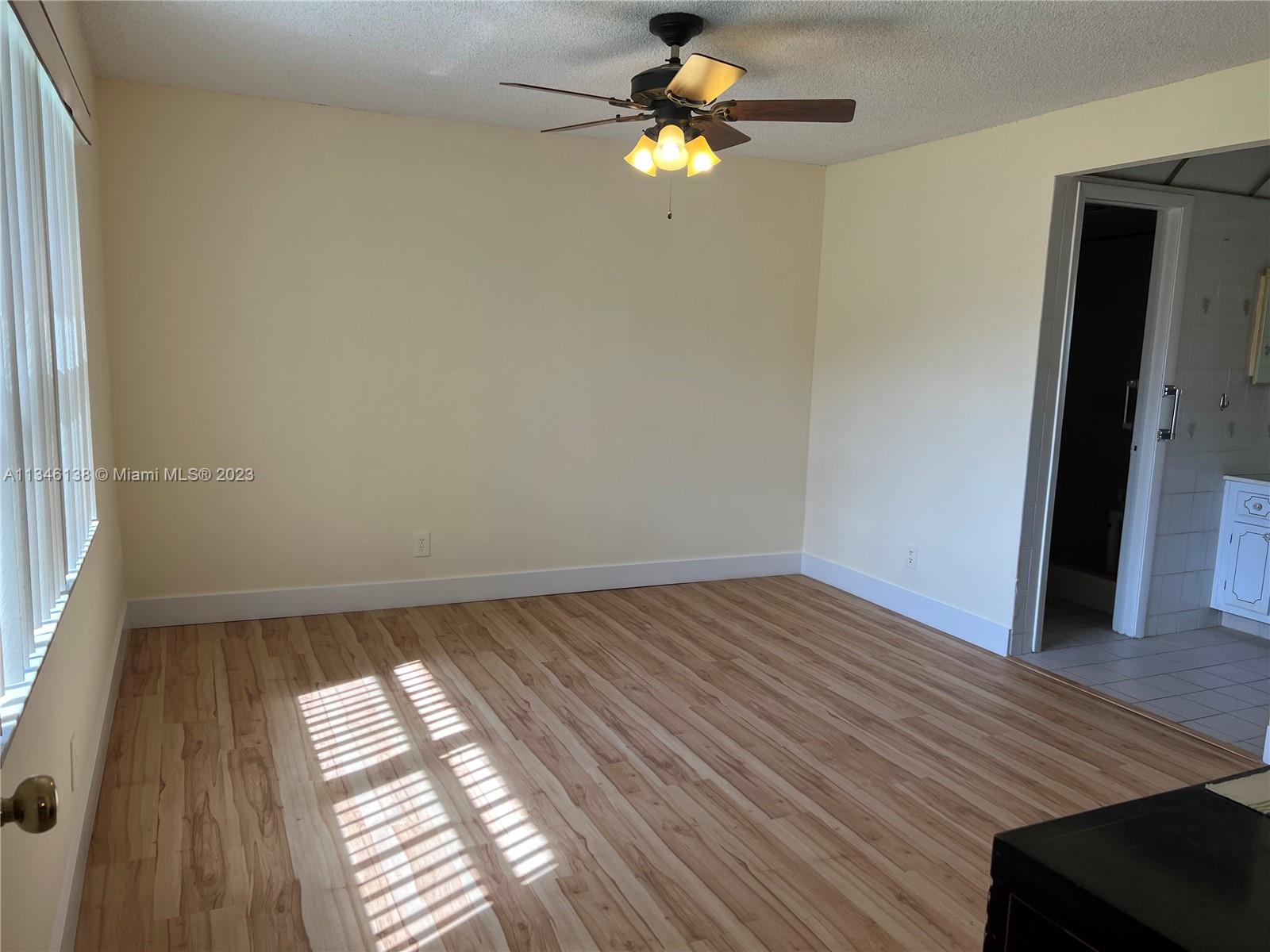 SUNRISE LAKES 123 CONDO - Residential