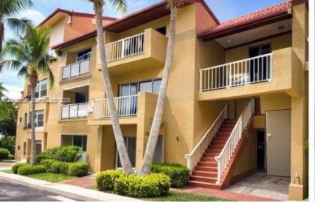 Spacious 2 Bed / 2 Bath Condo in The Courts at Kendall

Beautifully maintained 2BR/2BA unit located on the third floor in the desirable gated community of The Courts at Kendall. This residence offers a comfortable and functional layout, ideal for families or investors. The unit includes one assigned parking space and provides a welcoming living environment with great natural light and privacy. 
close to supermarkets, shopping centers, restaurants, and major roadways. Near top-rated schools, including Dante B. Fascell Elementary, Hammocks Middle School, and Felix Varela Senior High.

Excellent opportunity to live or invest in one of Kendall’s most desirable communities.