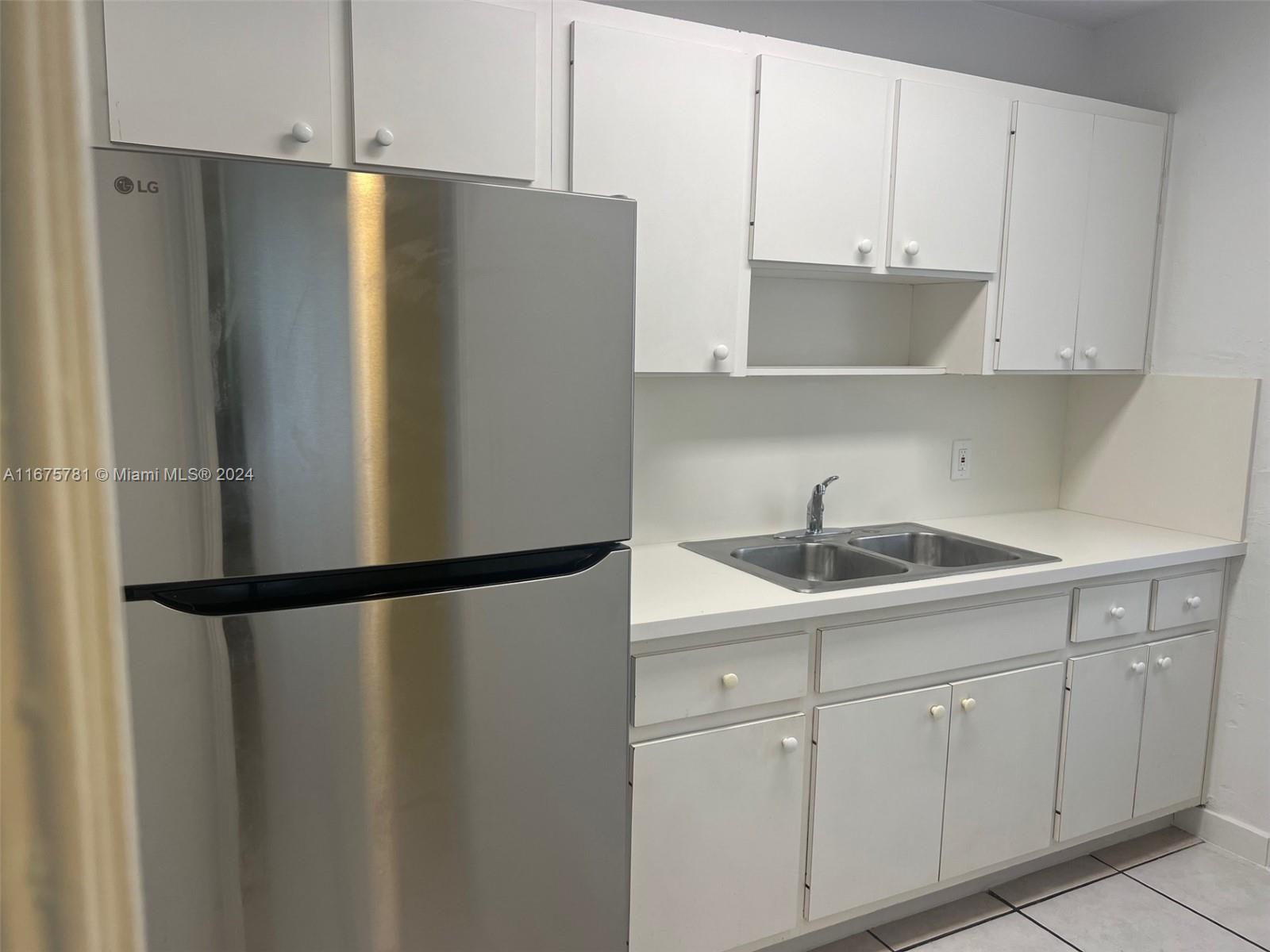 BISCAYNE RIVER GARDENS - Residential