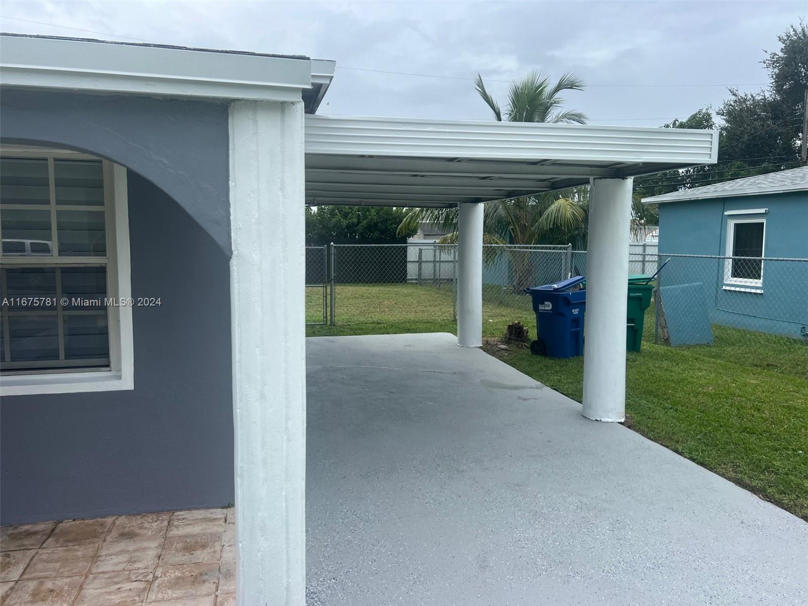 BISCAYNE RIVER GARDENS - Residential