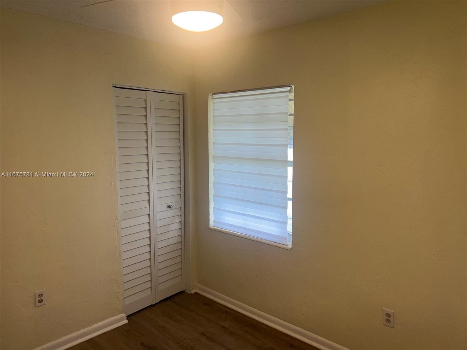 BISCAYNE RIVER GARDENS - Residential