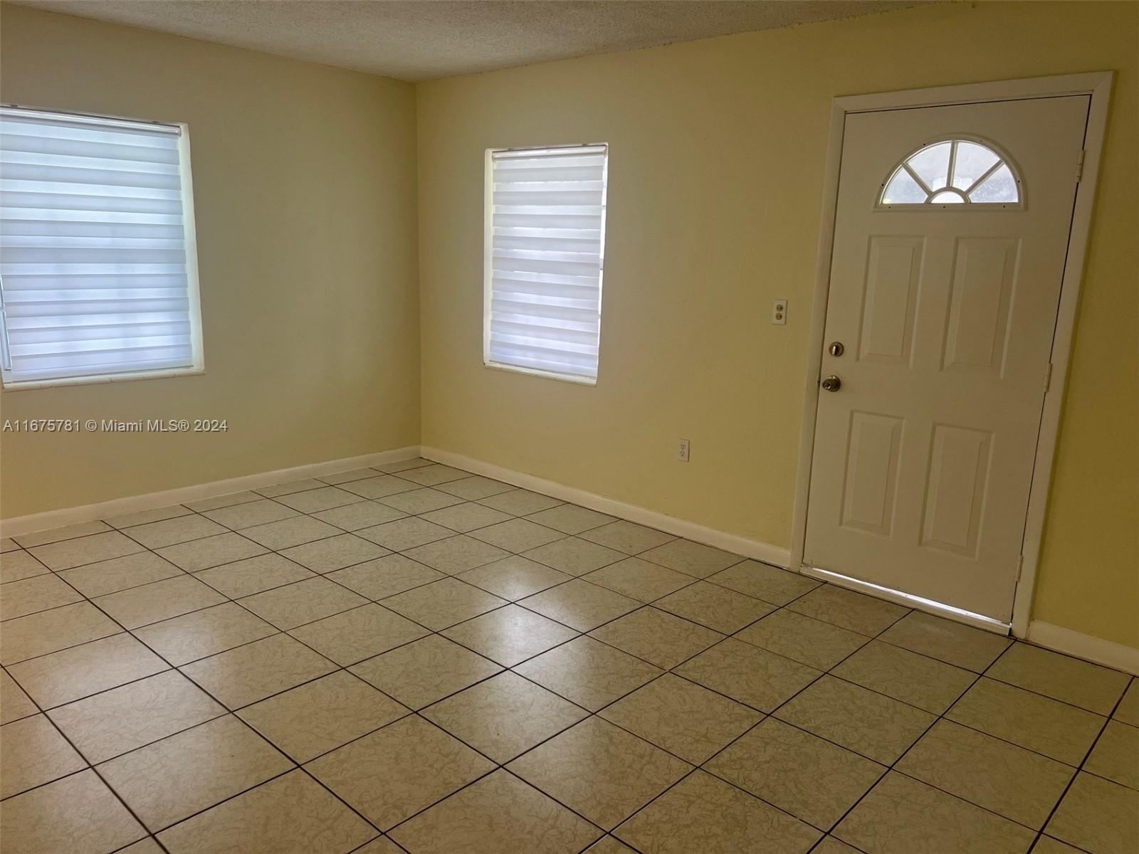 BISCAYNE RIVER GARDENS - Residential