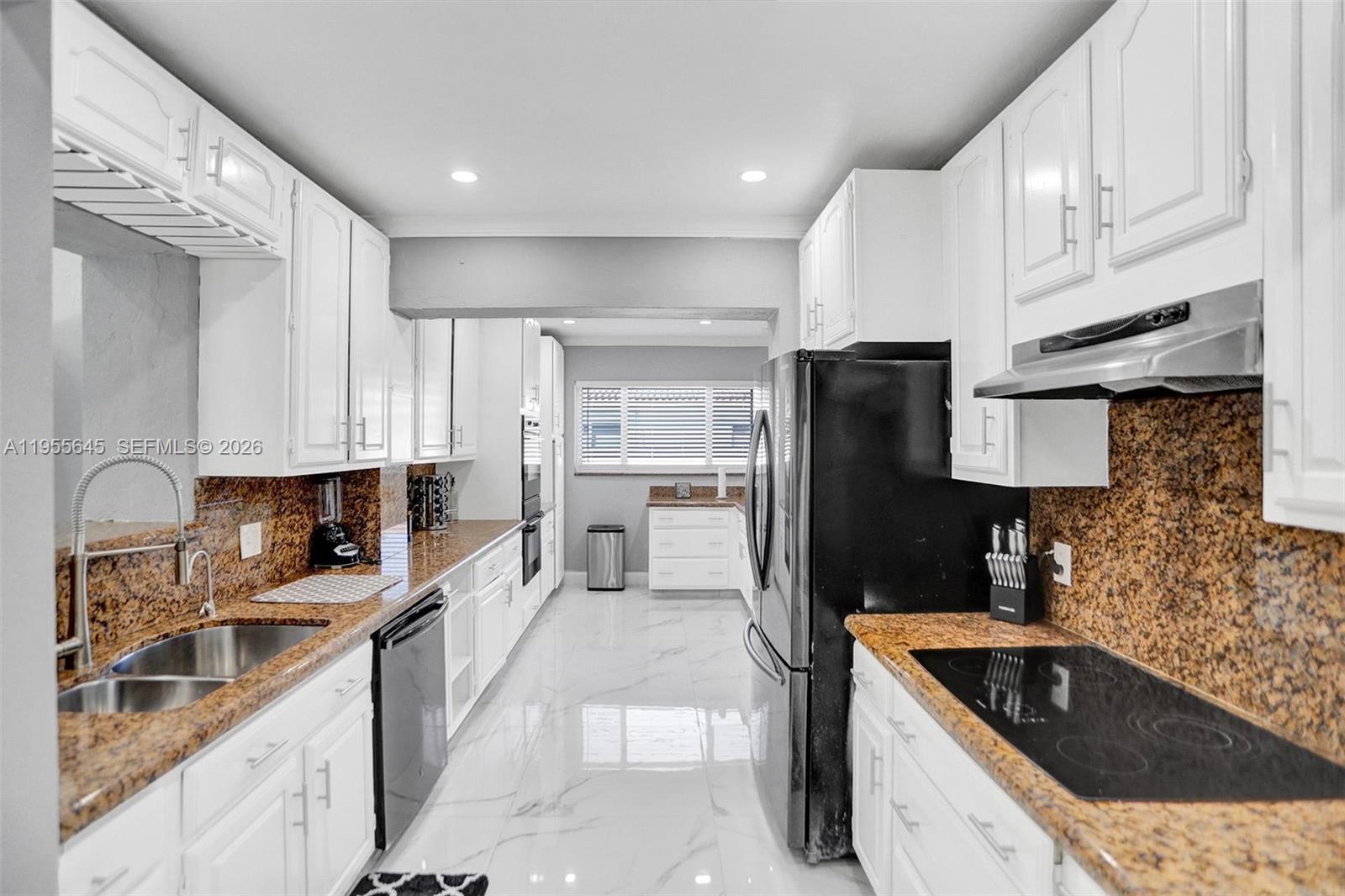 HILLSBORO ISLES - Residential