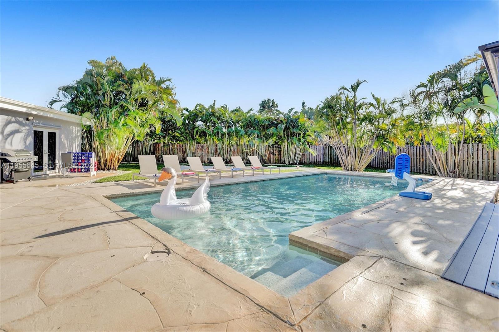 HILLSBORO ISLES - Residential