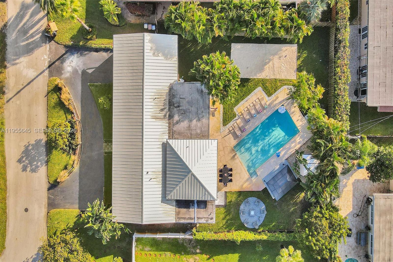 HILLSBORO ISLES - Residential
