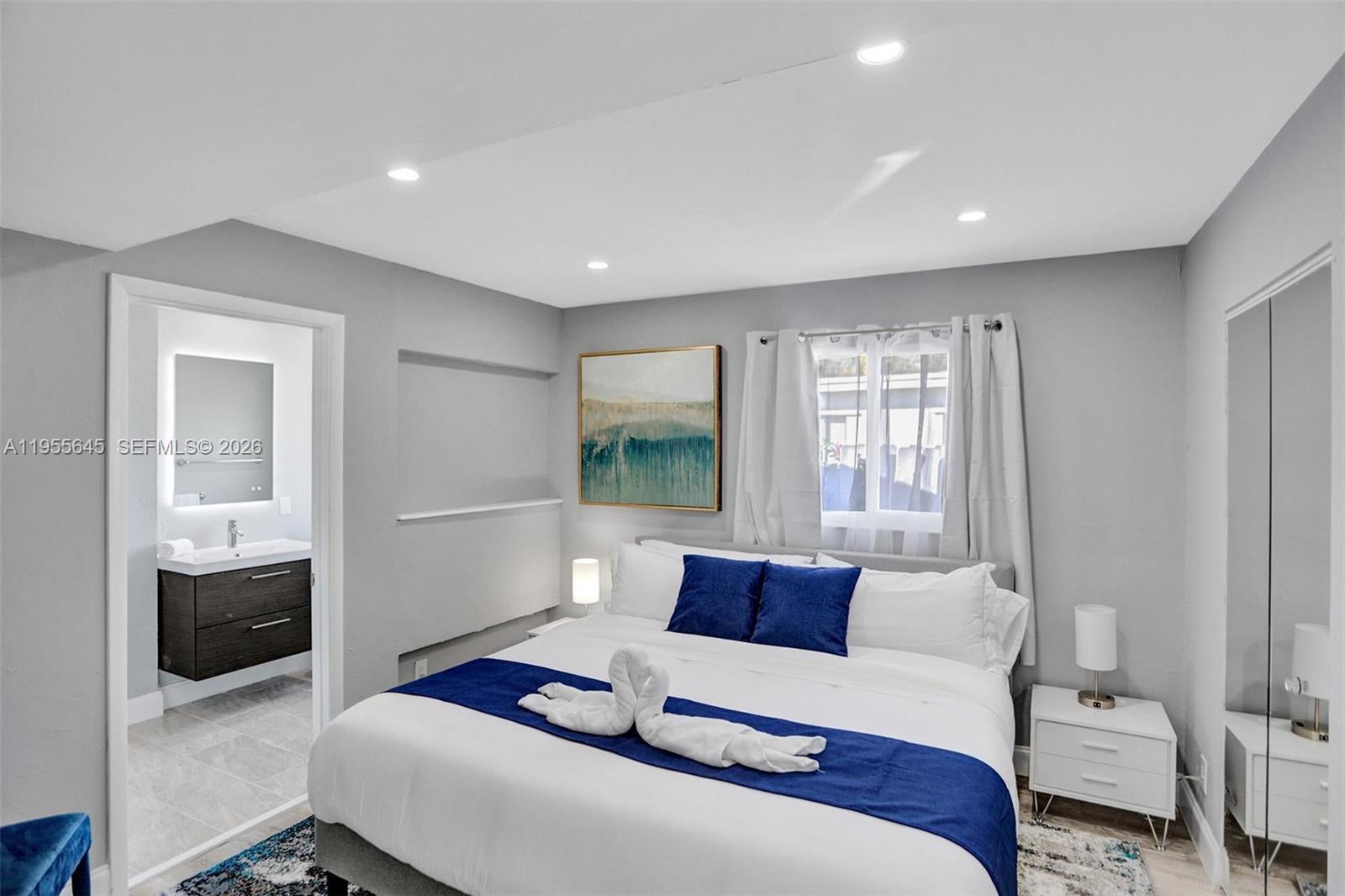 HILLSBORO ISLES - Residential