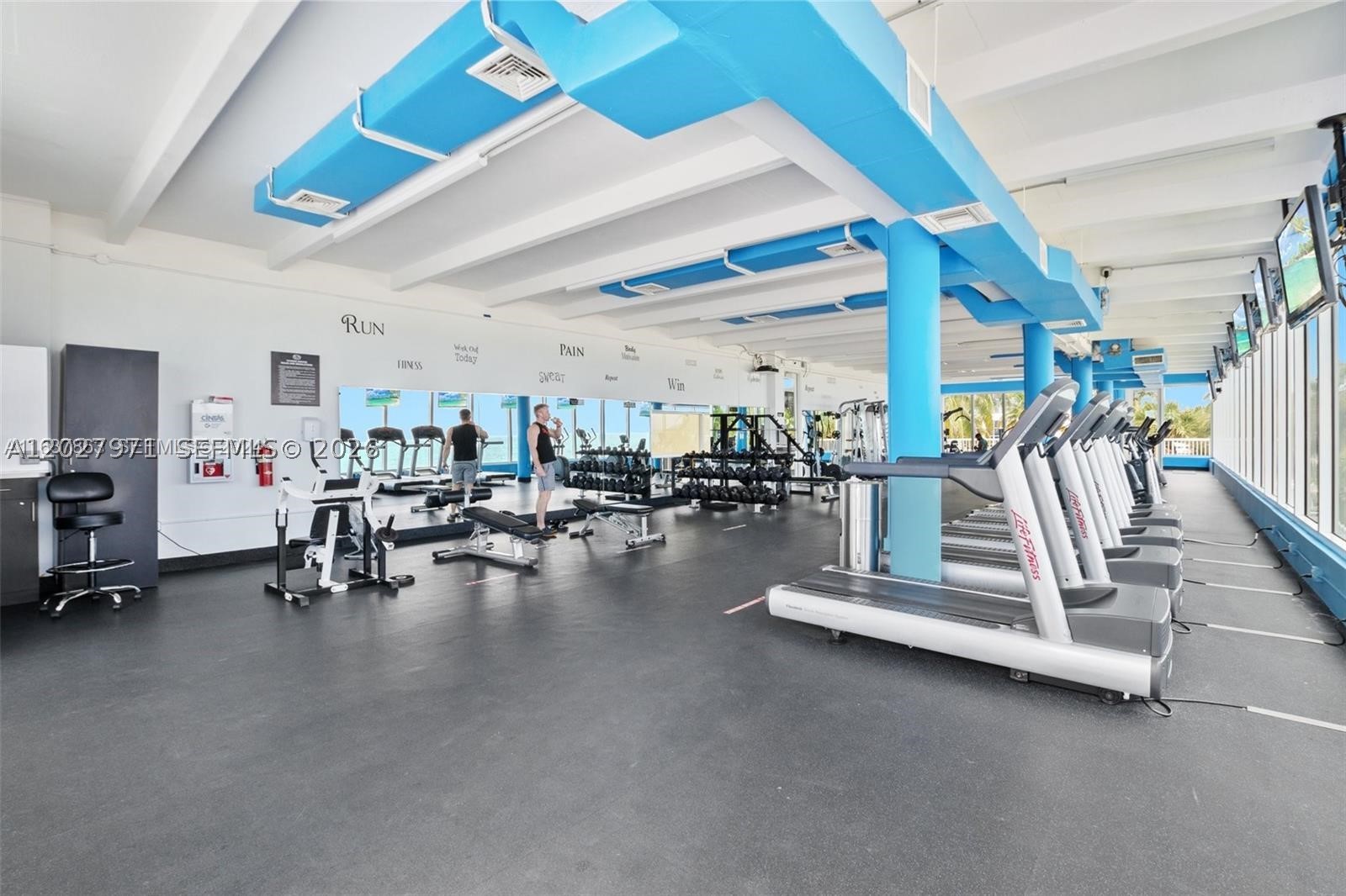 THE CARRIAGE HOUSE CONDO - Residential Lease