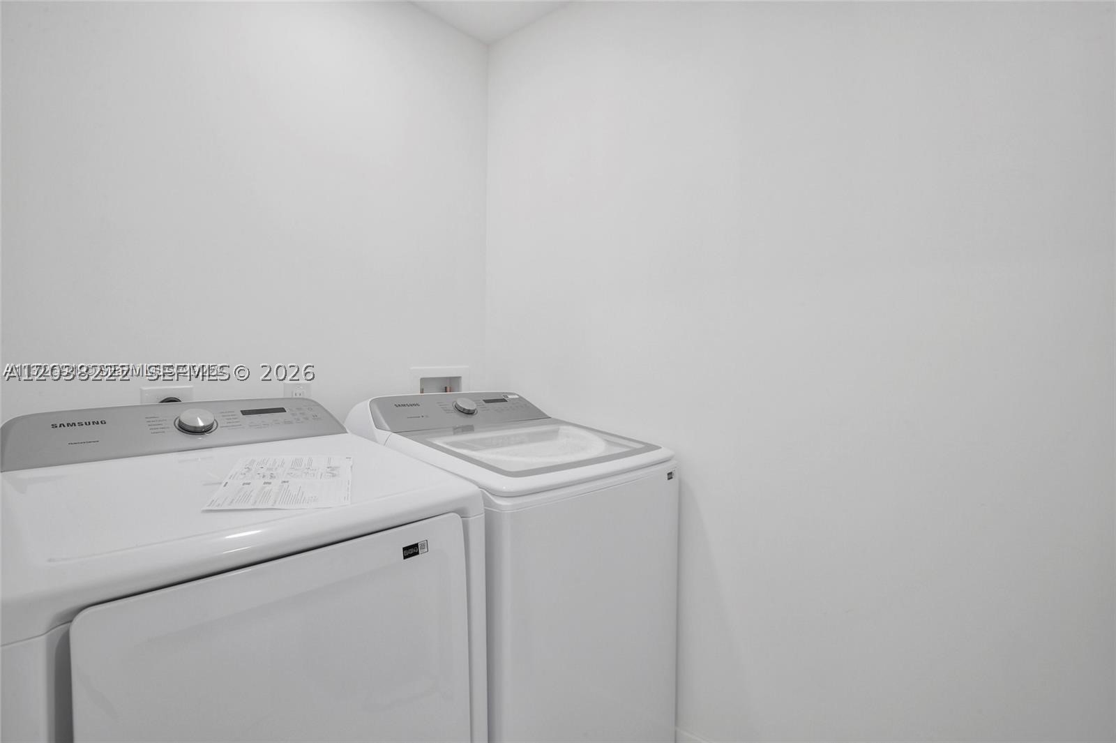 HIGHLAND WOODS SEC 7 - Residential Lease