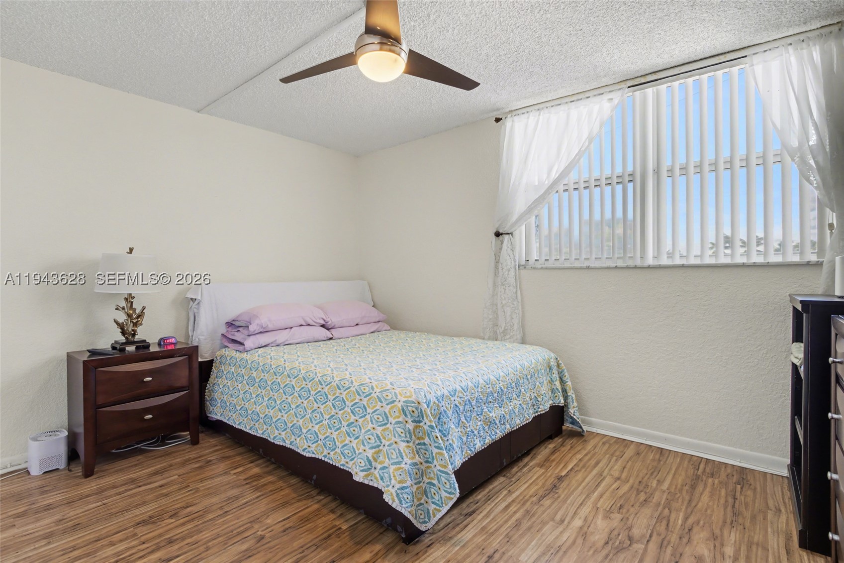 VICTORIA TOWERS CONDO - Residential