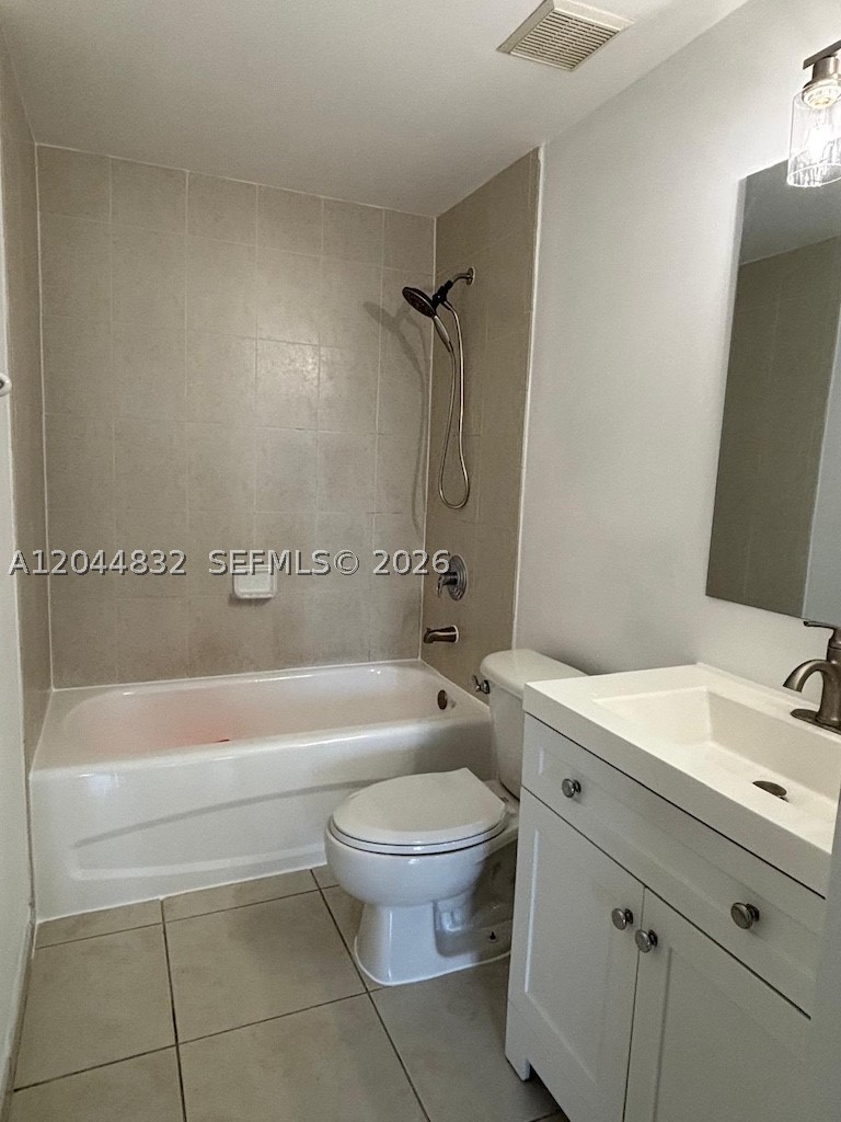 PALM GARDENS AT DORAL CON - Residential Lease